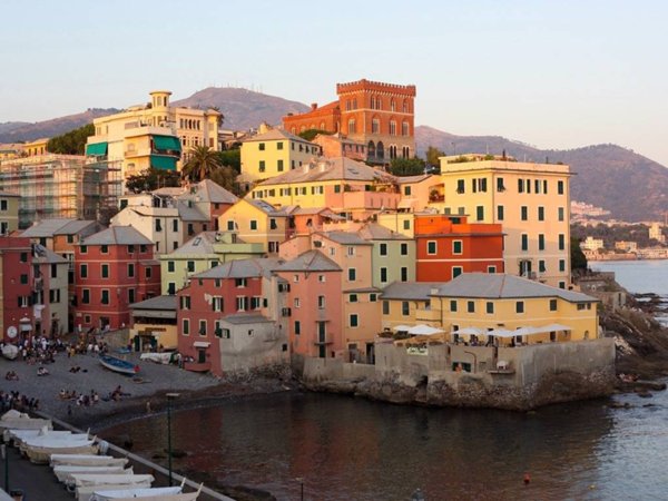 appartamento in vendita a Genova in zona Sturla
