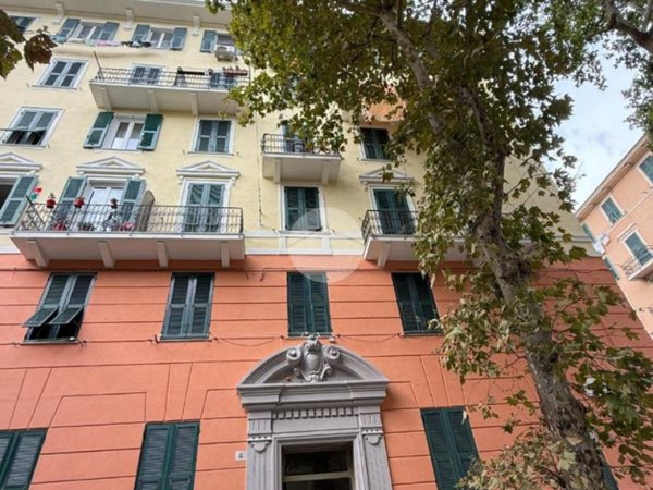 appartamento in vendita a Genova in zona Marassi