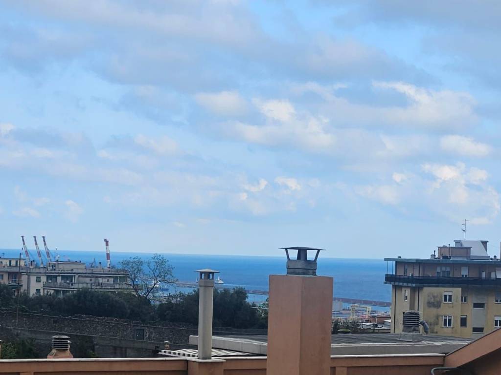 appartamento in vendita a Genova in zona Sampierdarena
