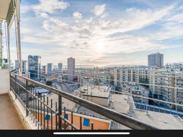 appartamento in vendita a Genova in zona Sampierdarena