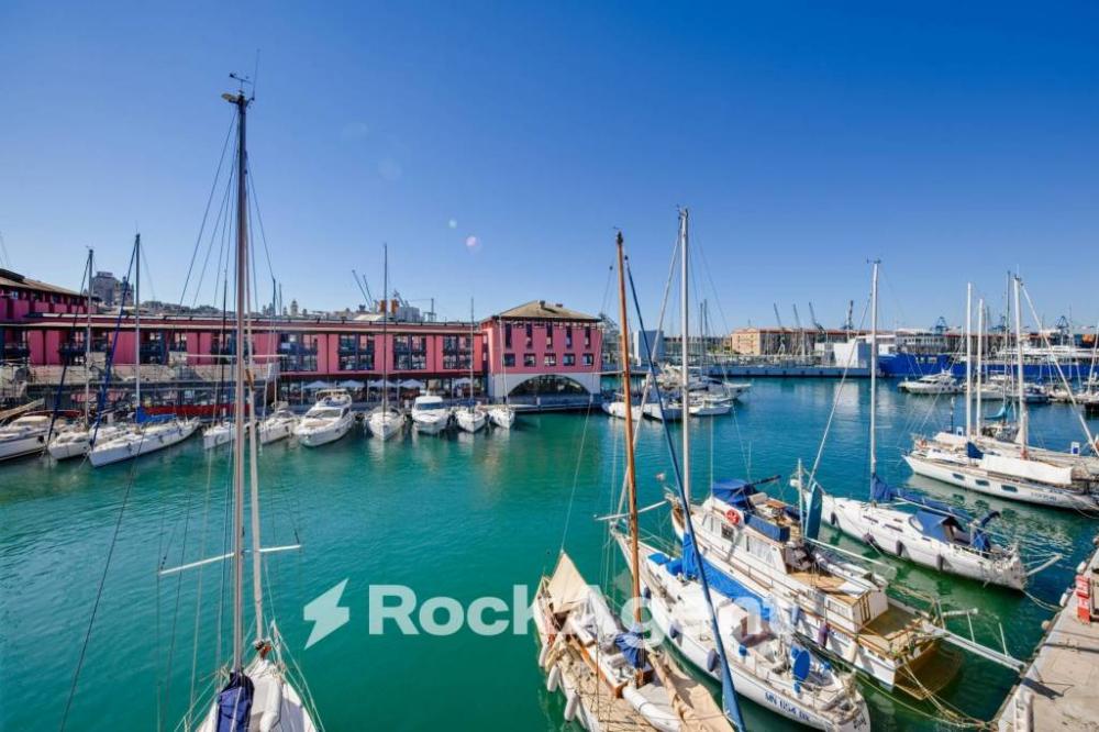 appartamento in vendita a Genova in zona Lagaccio / Granarolo