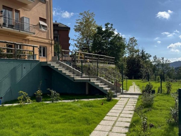 appartamento in vendita a Genova in zona San Gottardo/Sant'Eusebio