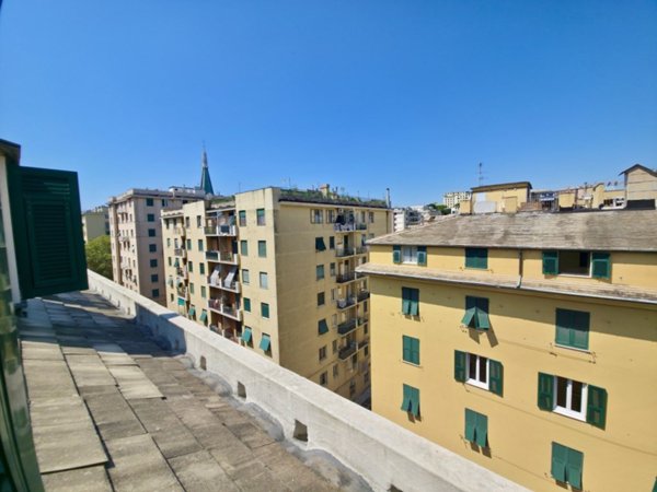 appartamento in vendita a Genova in zona Foce