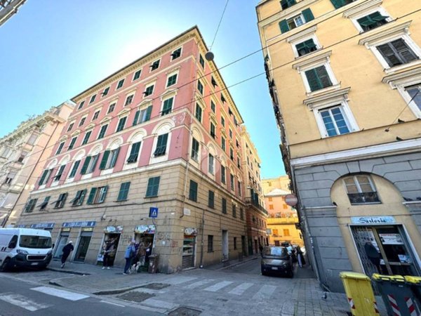 appartamento in vendita a Genova in zona Sampierdarena