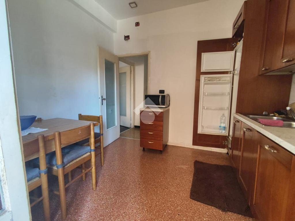 appartamento in vendita a Genova in zona Sestri Ponente