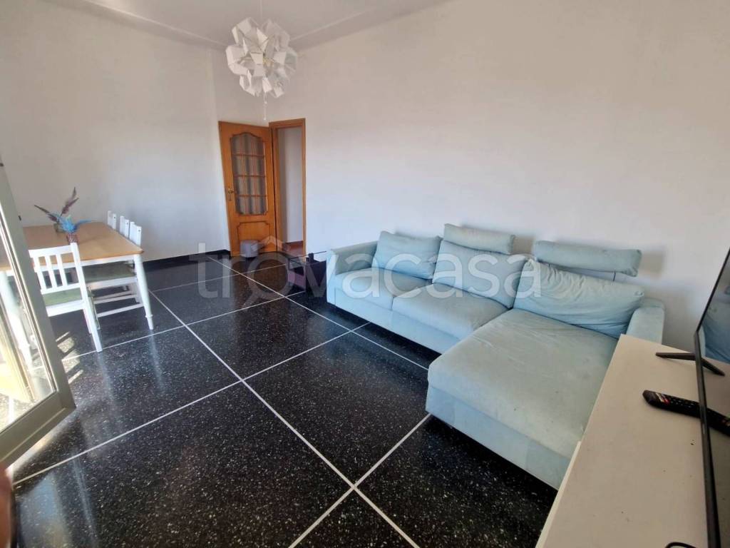 appartamento in vendita a Genova in zona Palmaro / Pra'