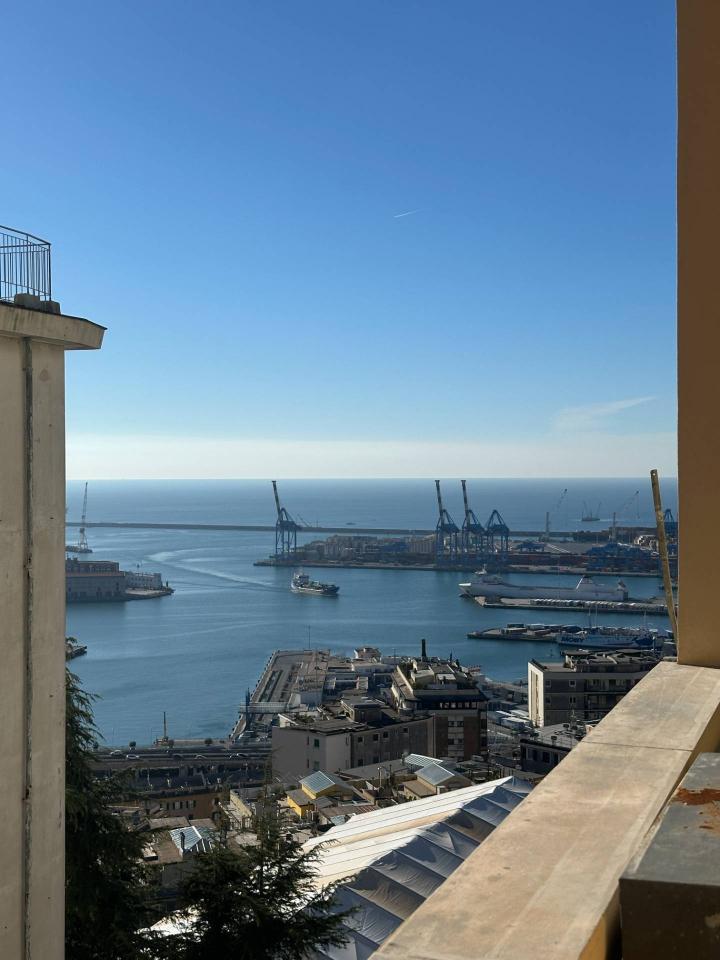 appartamento in vendita a Genova in zona DiNegro