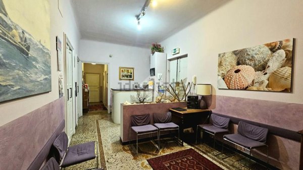 appartamento in vendita a Genova in zona Foce