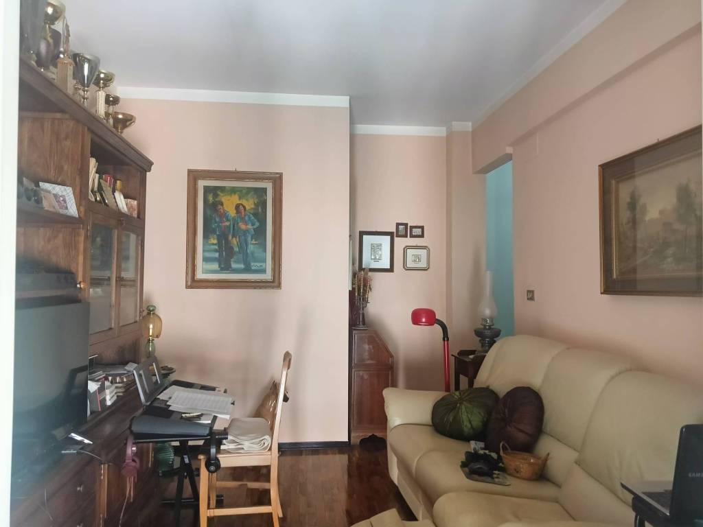 appartamento in vendita a Genova in zona Molassana