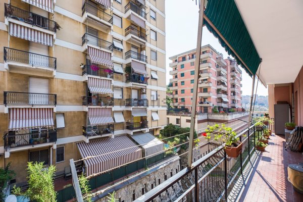 appartamento in vendita a Genova in zona Staglieno