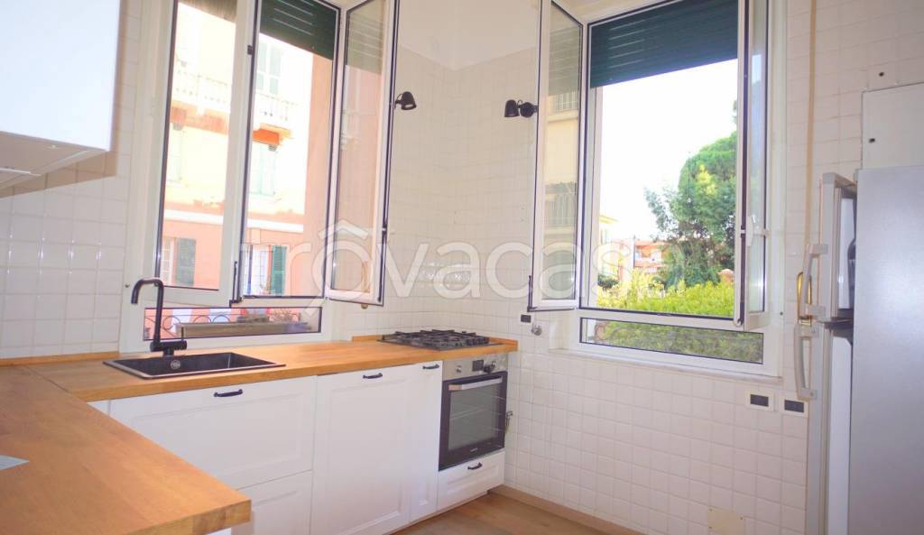appartamento in vendita a Genova in zona Albaro