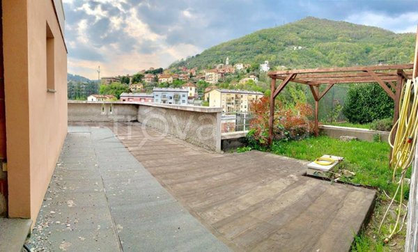 casa indipendente in vendita a Genova in zona Struppa