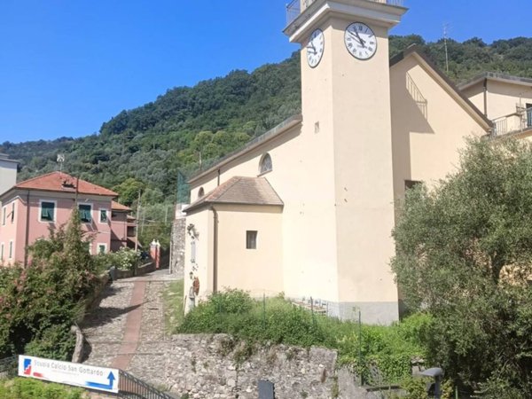 appartamento in vendita a Genova in zona Struppa