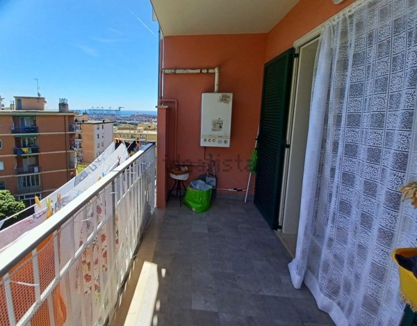 appartamento in vendita a Genova in zona Palmaro / Pra'