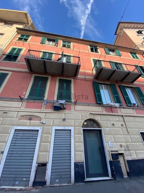 appartamento in vendita a Genova in zona Sampierdarena