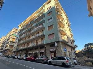 appartamento in vendita a Genova in zona Palmaro / Pra'