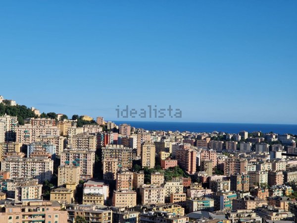 appartamento in vendita a Genova in zona Marassi
