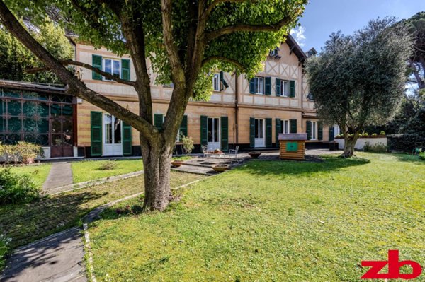 casa indipendente in vendita a Genova in zona Albaro