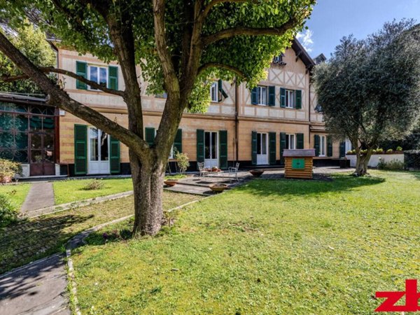 casa indipendente in vendita a Genova in zona Albaro