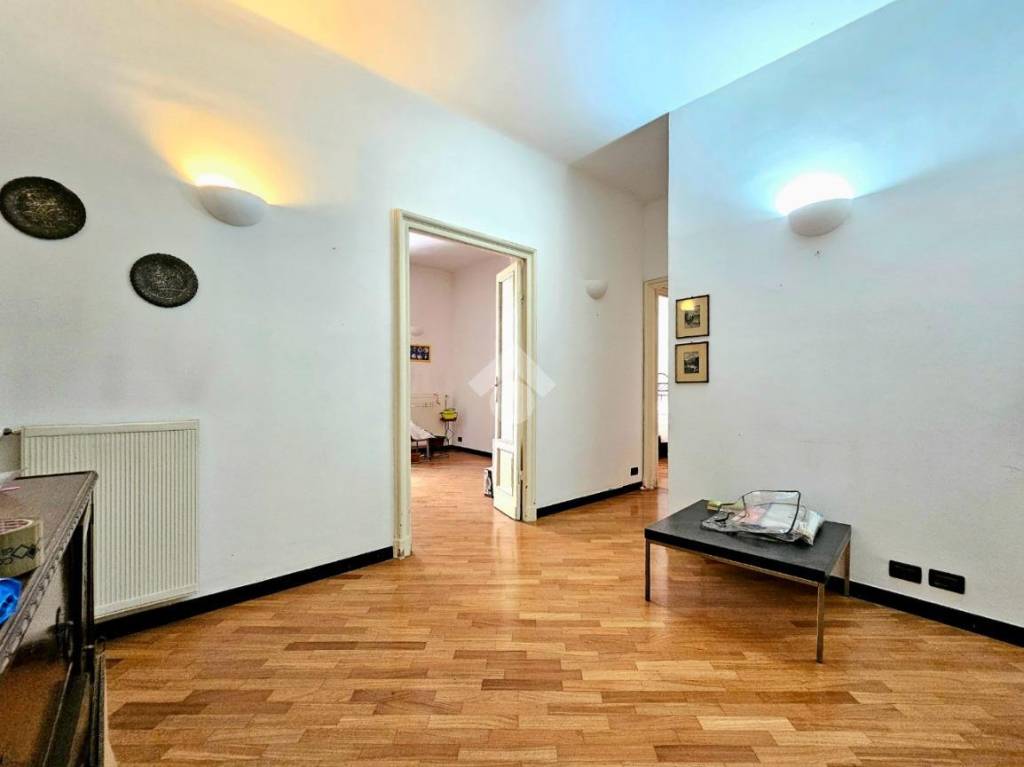 appartamento in vendita a Genova in zona Foce