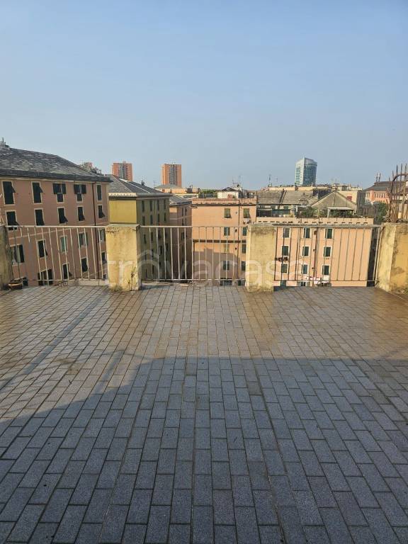 appartamento in vendita a Genova in zona Sampierdarena