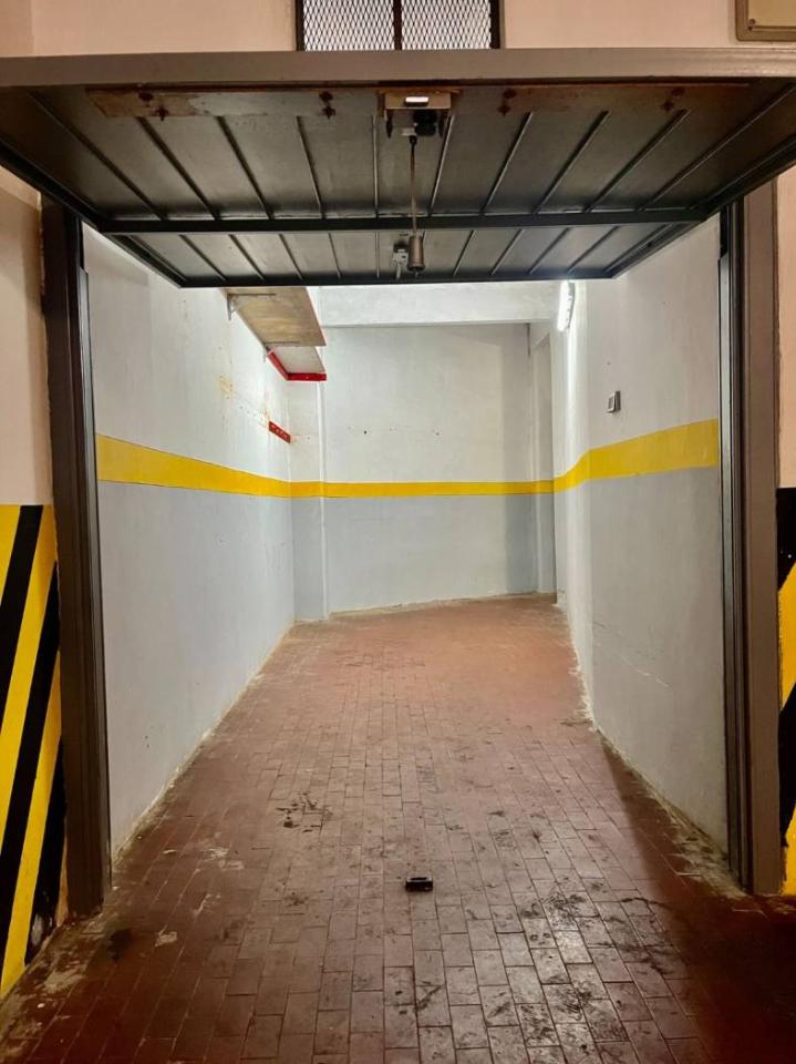negozio in vendita a Genova in zona Cornigliano