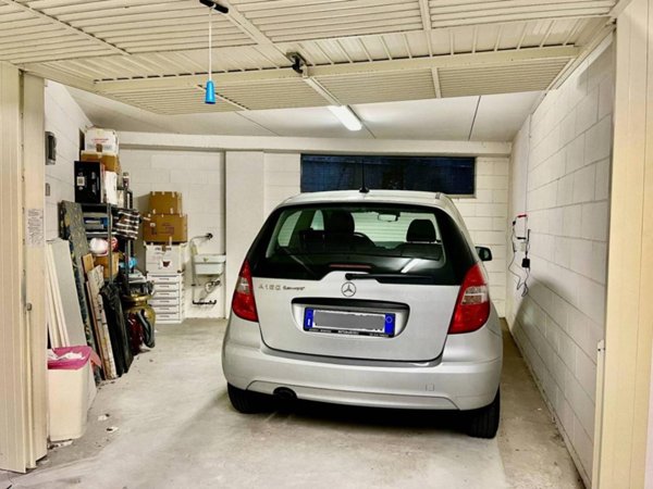negozio in vendita a Genova in zona Borzoli