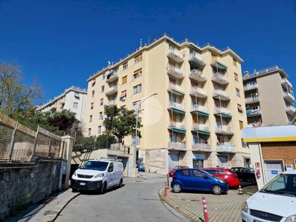 appartamento in vendita a Genova in zona Palmaro / Pra'