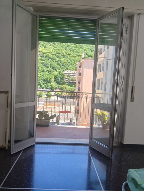 appartamento in vendita a Genova in zona Molassana