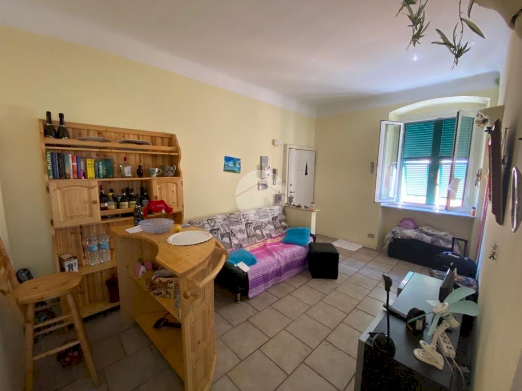 appartamento in vendita a Genova in zona Certosa
