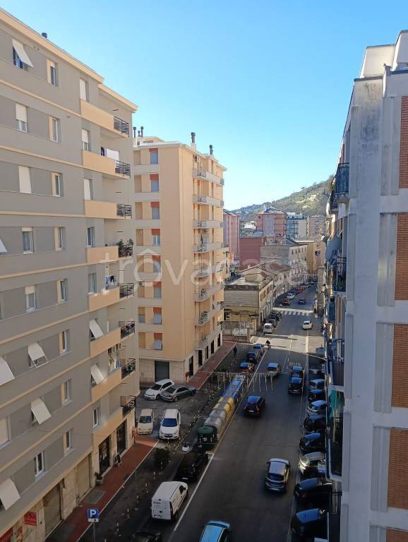 appartamento in vendita a Genova in zona Molassana