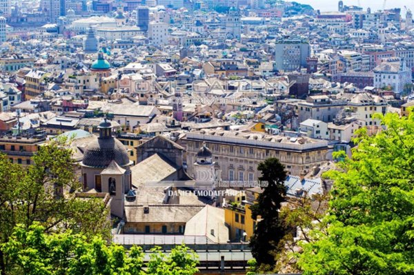 appartamento in vendita a Genova in zona Lagaccio / Granarolo