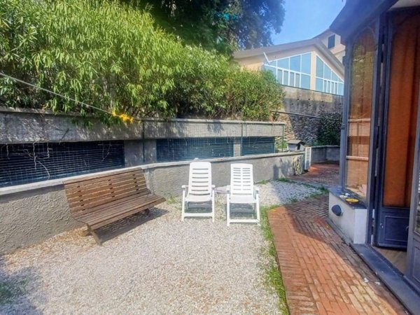 appartamento in vendita a Genova in zona Sestri Ponente