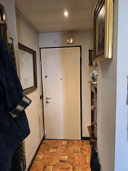 appartamento in vendita a Genova in zona Sottoripa / Maddalena / Molo