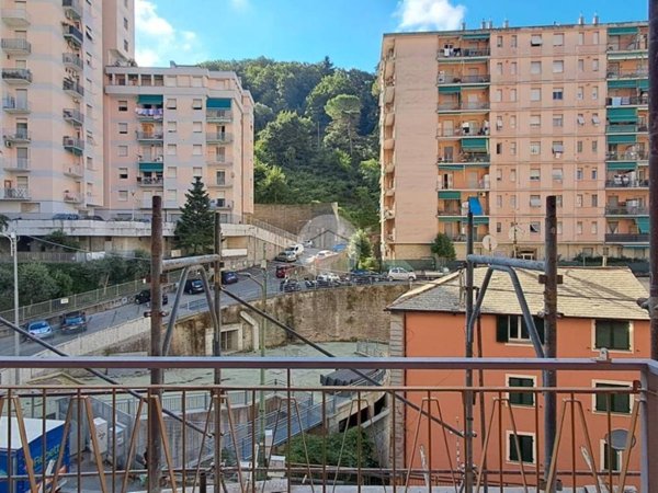 appartamento in vendita a Genova in zona Marassi