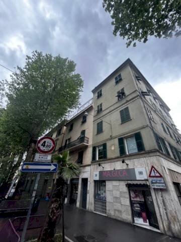 ufficio in vendita a Genova in zona Sturla