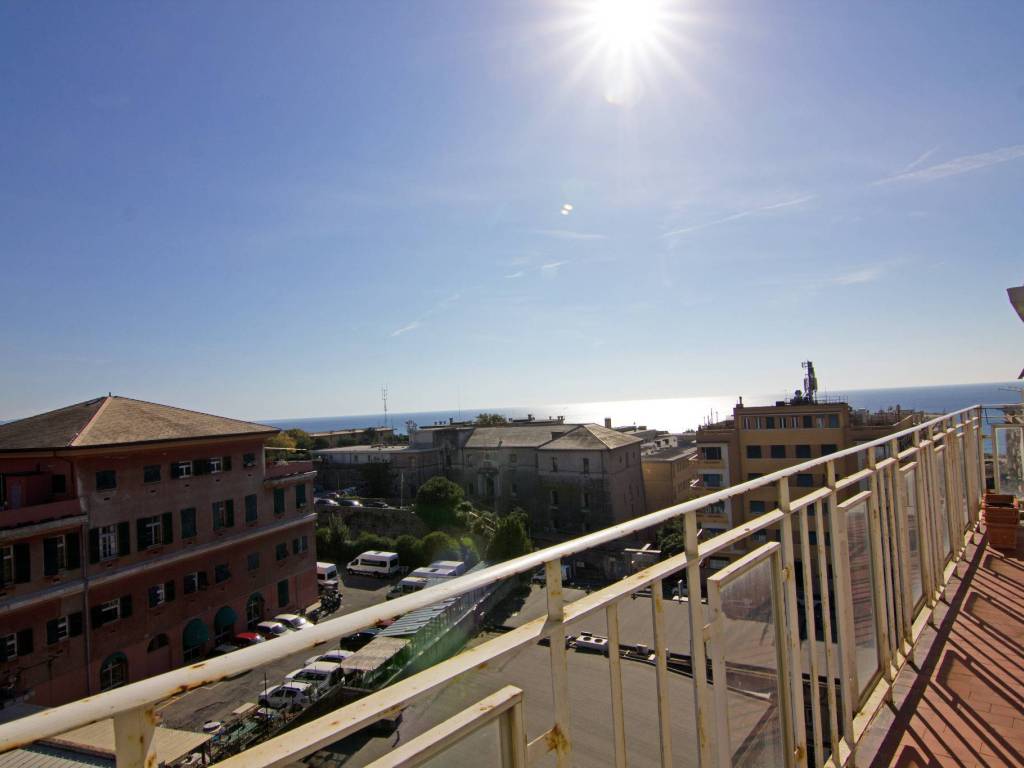 appartamento in vendita a Genova in zona Albaro