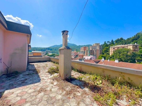 appartamento in vendita a Genova in zona Pontedecimo