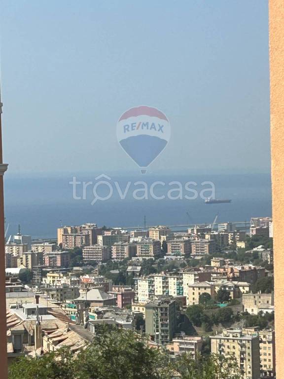 appartamento in vendita a Genova in zona Oregina