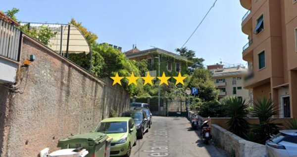 appartamento in vendita a Genova in zona Sturla