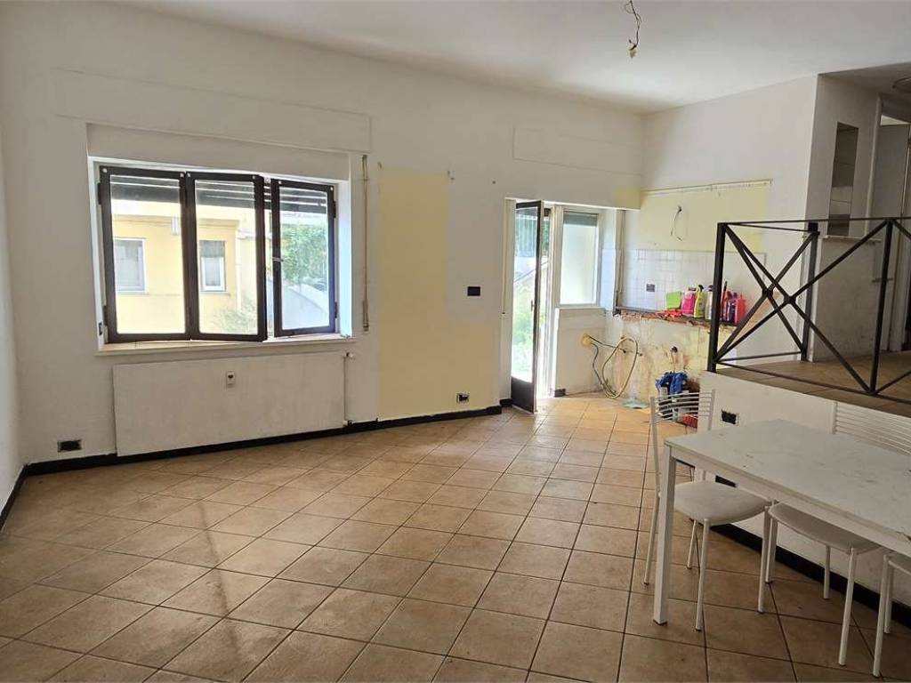 appartamento in vendita a Genova in zona Sampierdarena