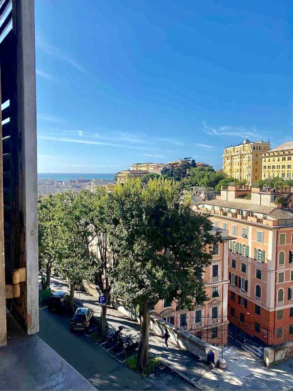 appartamento in vendita a Genova in zona Castelletto