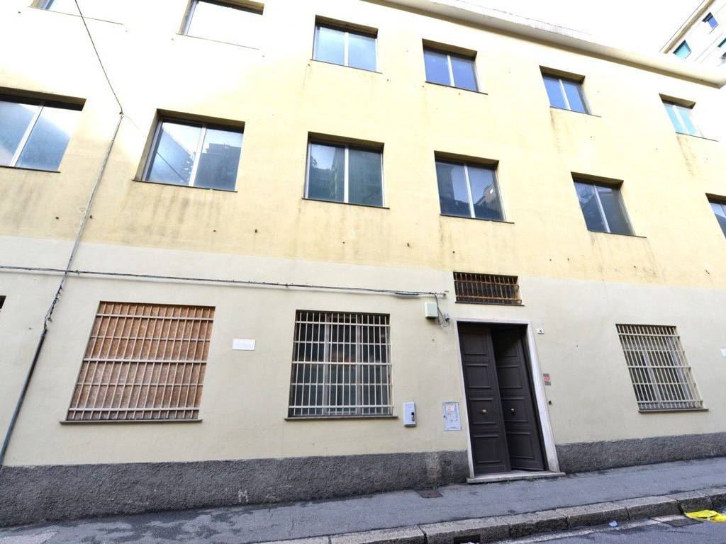intera palazzina in vendita a Genova in zona Sampierdarena