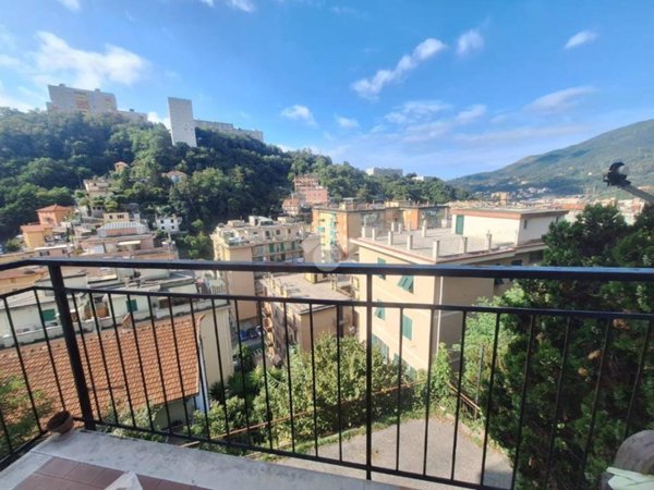 appartamento in vendita a Genova in zona Bolzaneto