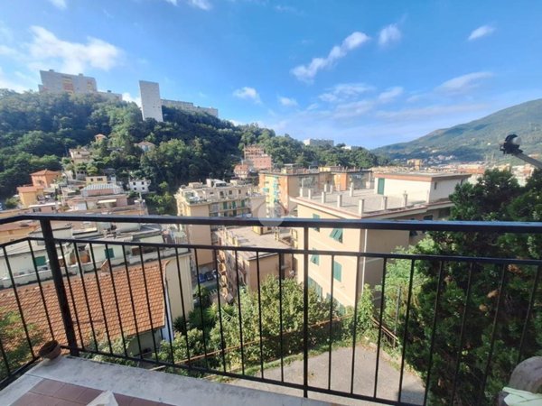 appartamento in vendita a Genova in zona Bolzaneto