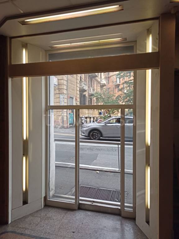 negozio in vendita a Genova in zona Quezzi