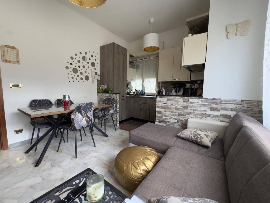 appartamento in vendita a Genova in zona Pegli