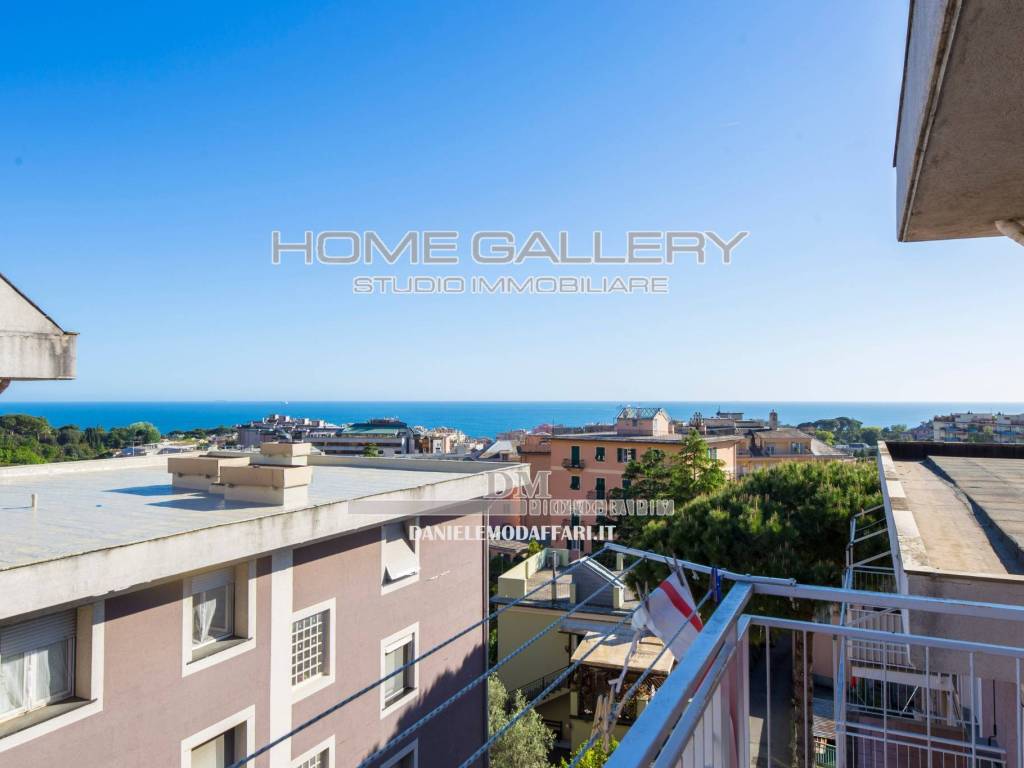 appartamento in vendita a Genova in zona Sturla