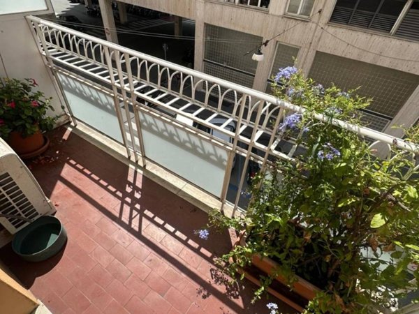 appartamento in vendita a Genova in zona Foce
