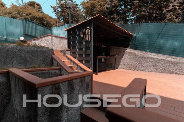 casa indipendente in vendita a Genova in zona Lagaccio / Granarolo
